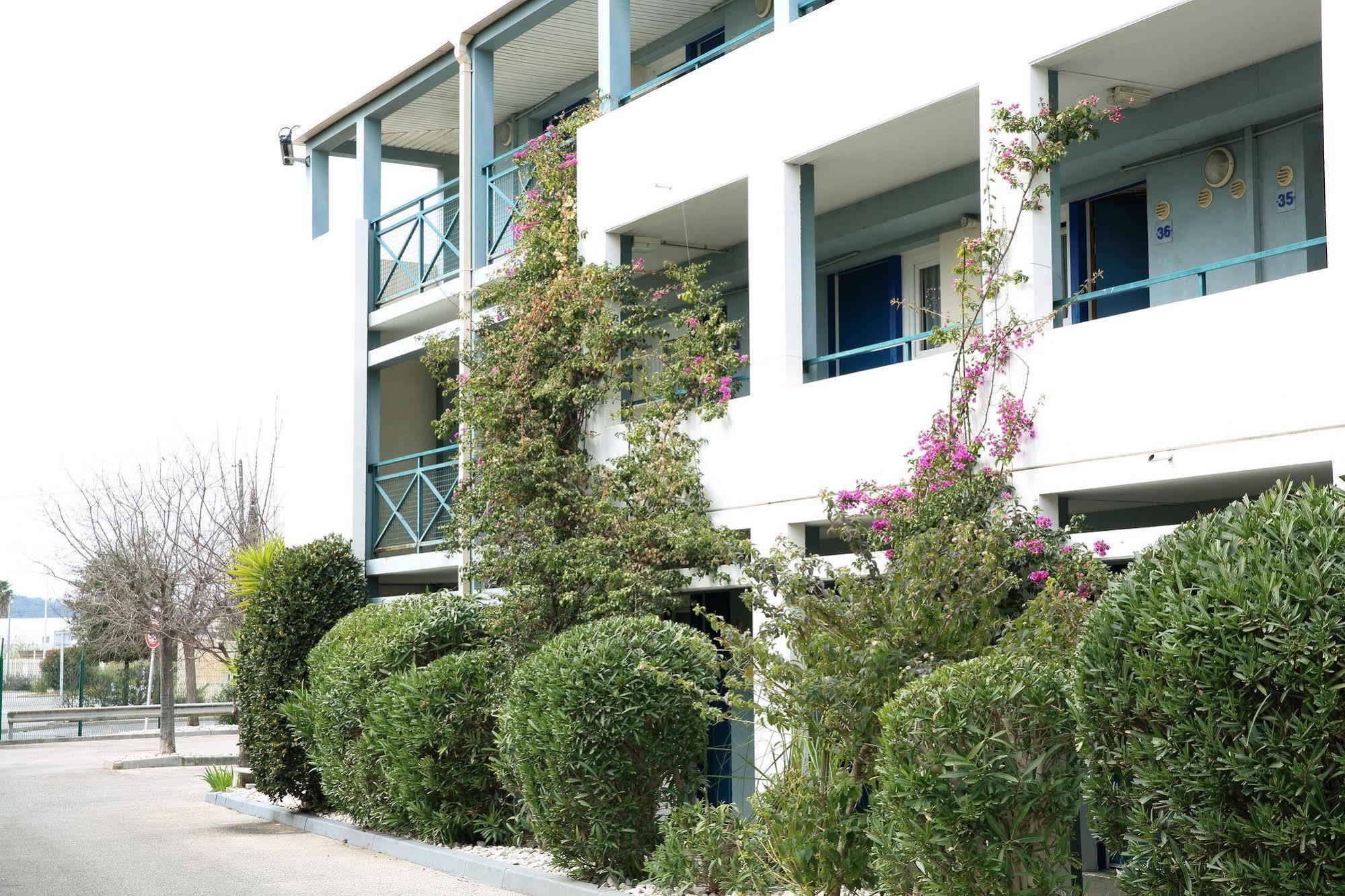 B&B Hôtel Toulon La Seyne sur Mer Exterior foto